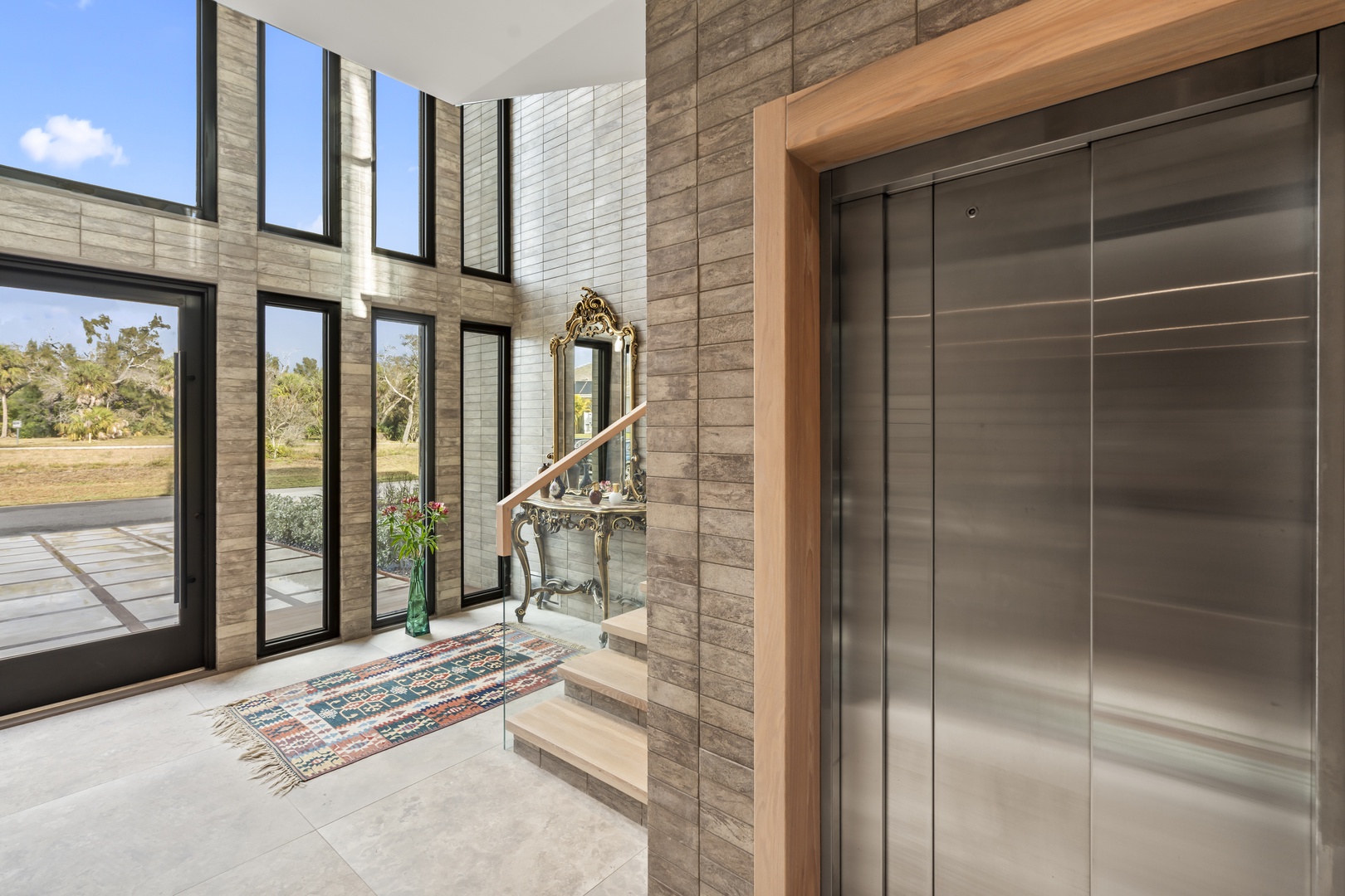 Palace on Pyrula by FVC - Entry and Elevator