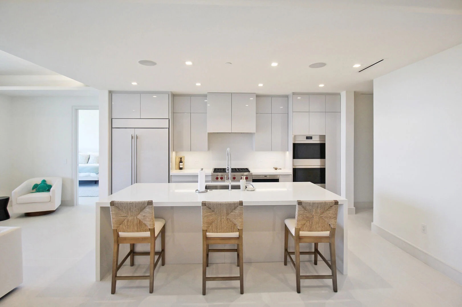 St. Regis Residence 315 by FVC - Kitchen