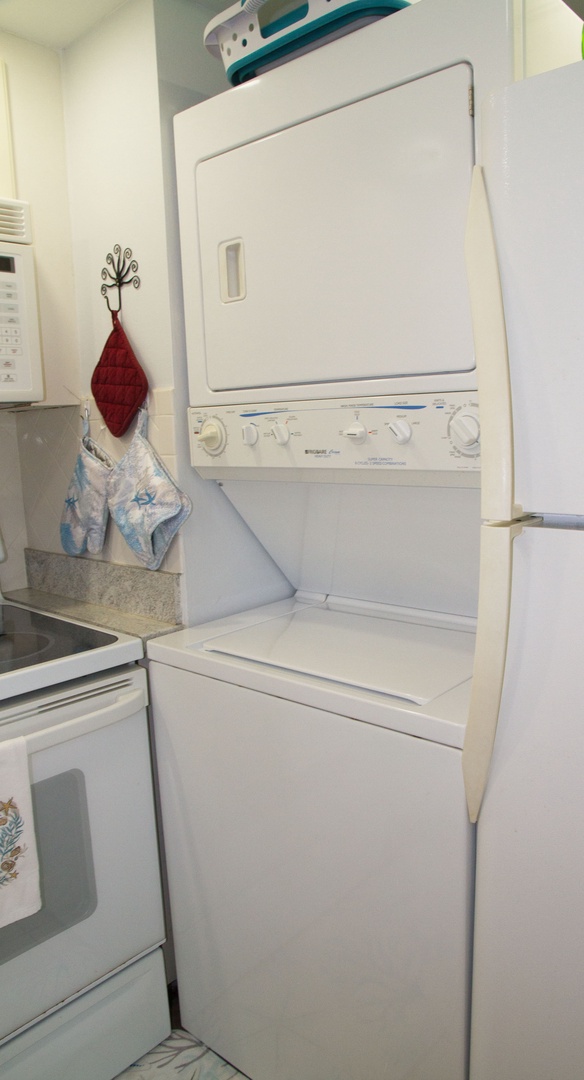 577 Sutton PL by FVC - Washer-Dryer