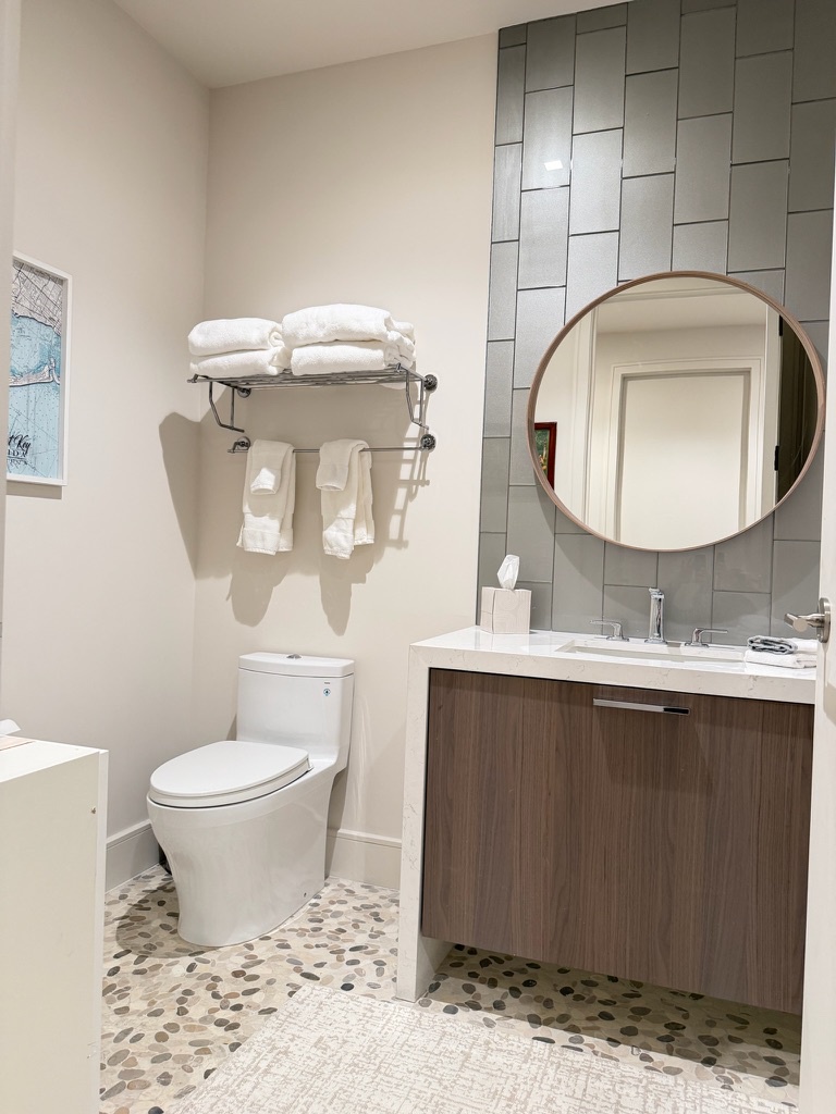 St. Regis Residence 207 by FVC - Guest Bath