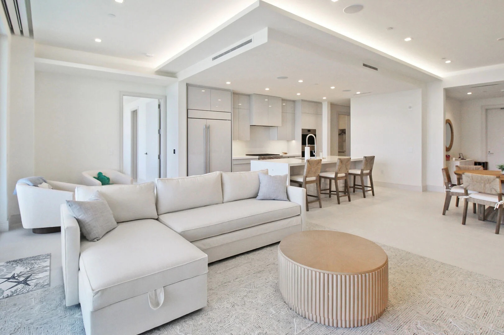 St. Regis Residence 315 by FVC - Living Room