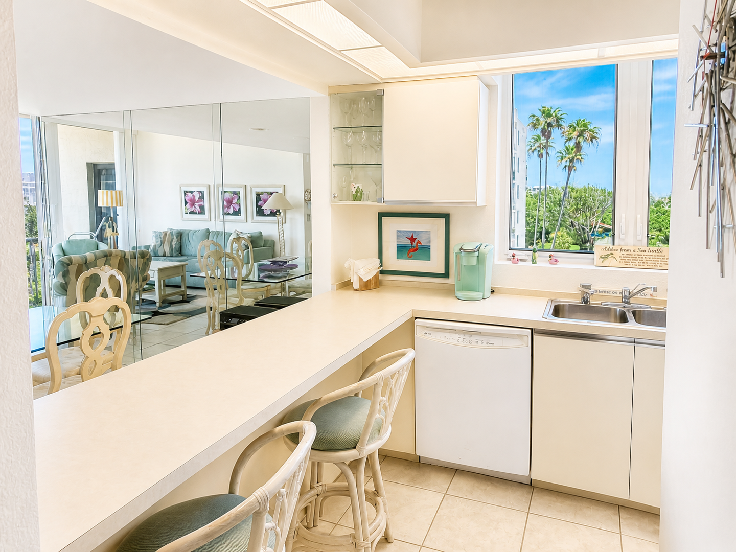 Beachplace 5-401 by FVC - Kitchen