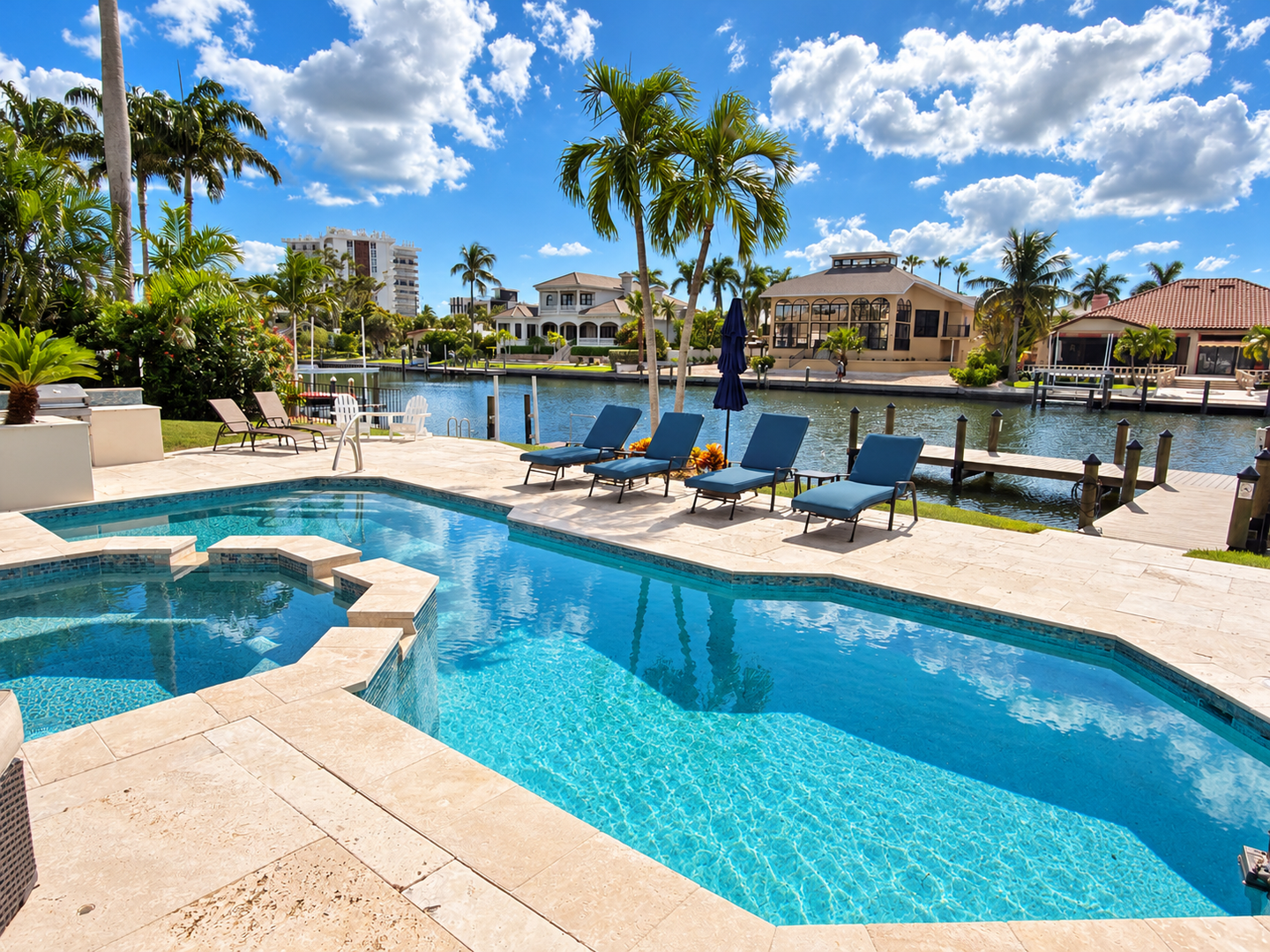 Bright Screened Patio with Pool and Docks