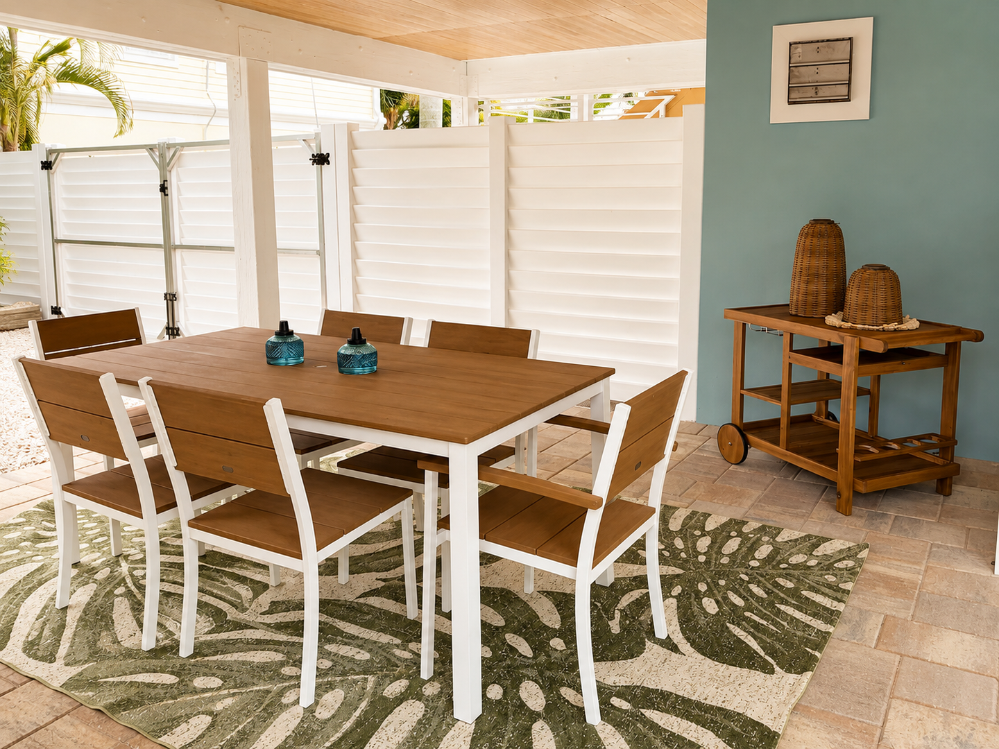 Salty Sol by FVC - Outdoor Seating