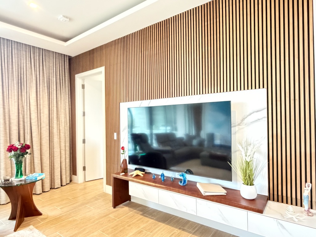 St. Regis Residence 207 by FVC - Living Room