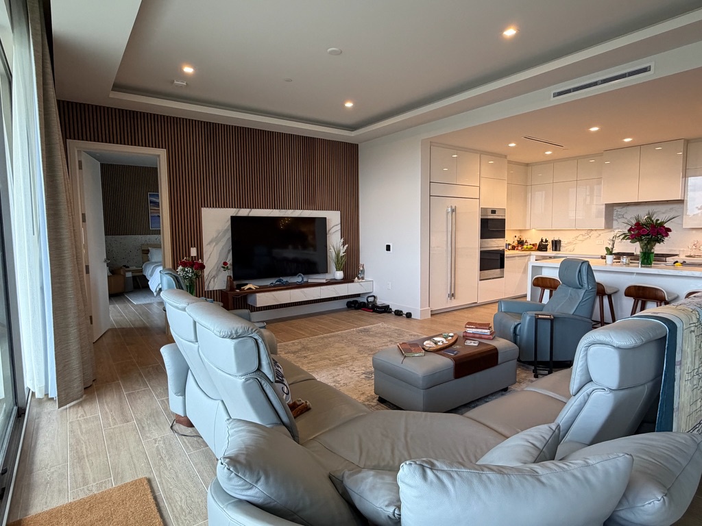 St. Regis Residence 207 by FVC - Living Room