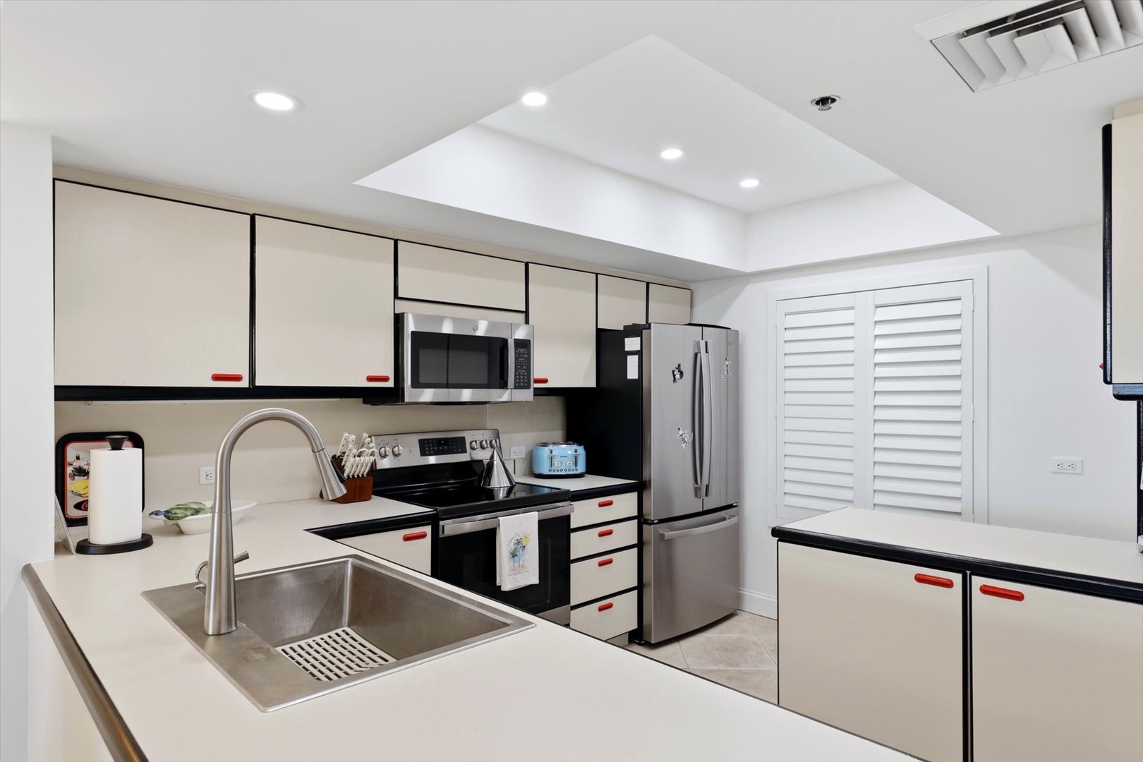 Sunset Beach 1103 by FVC - Kitchen