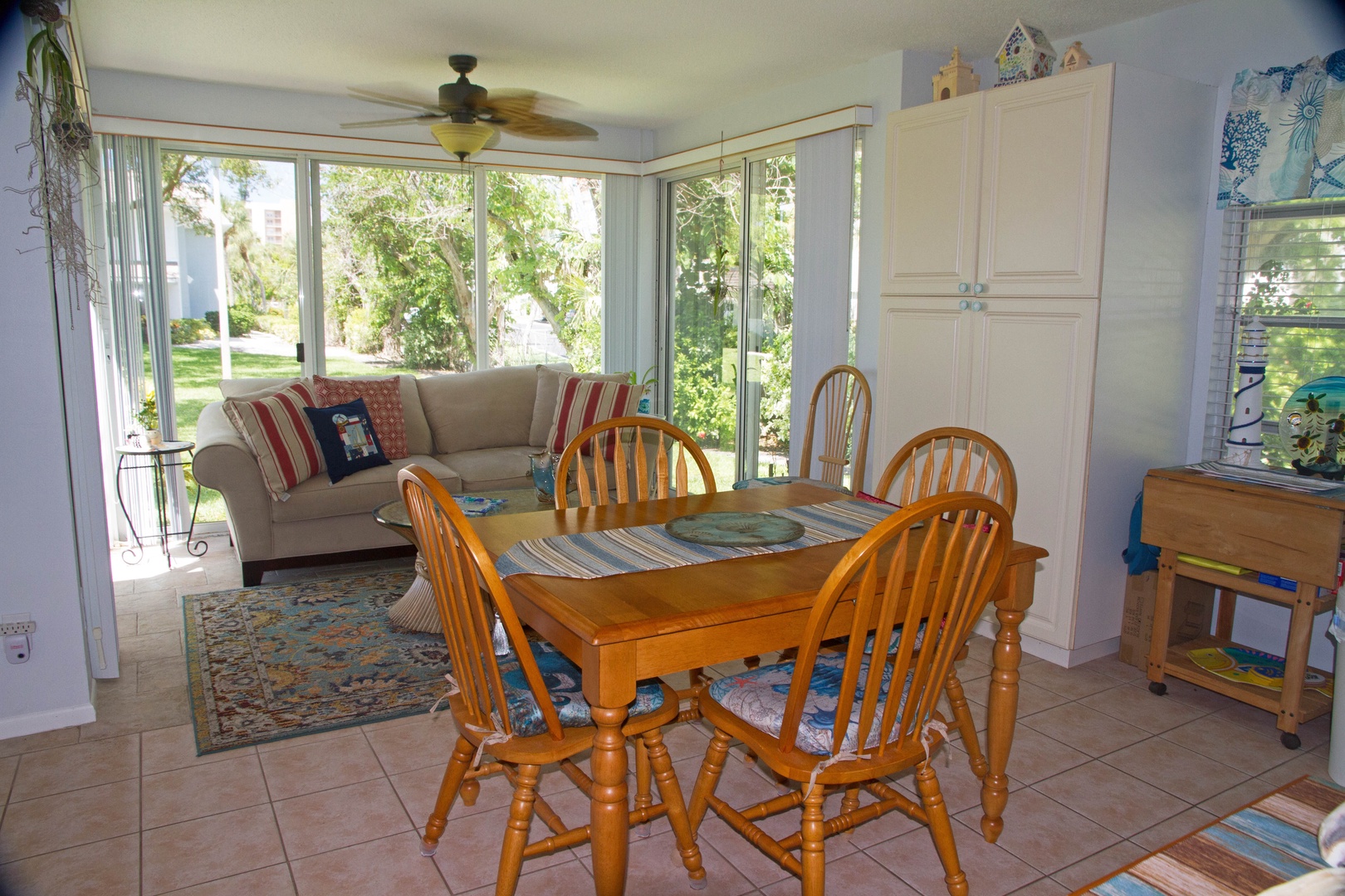 577 Sutton PL by FVC - Dining Area