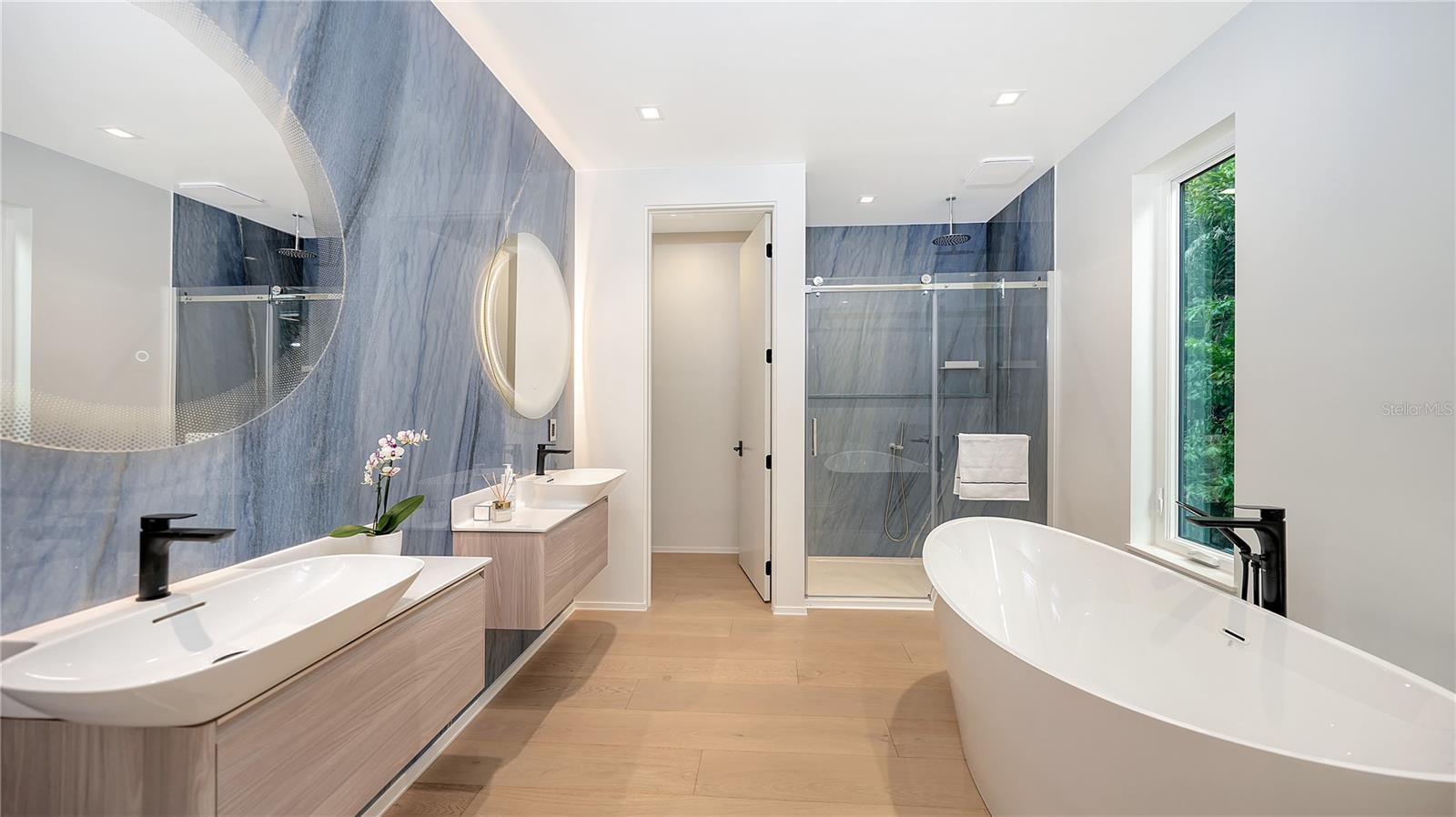 Palace on Pyrula by FVC - Primary Suite