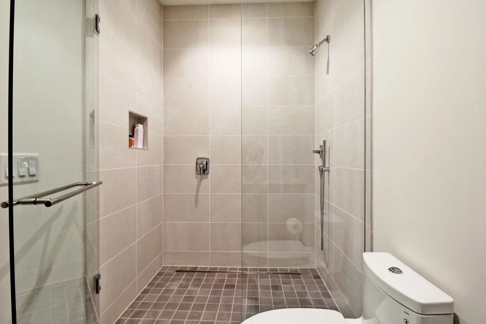 St. Regis Residence 315 by FVC - Guest Bathroom