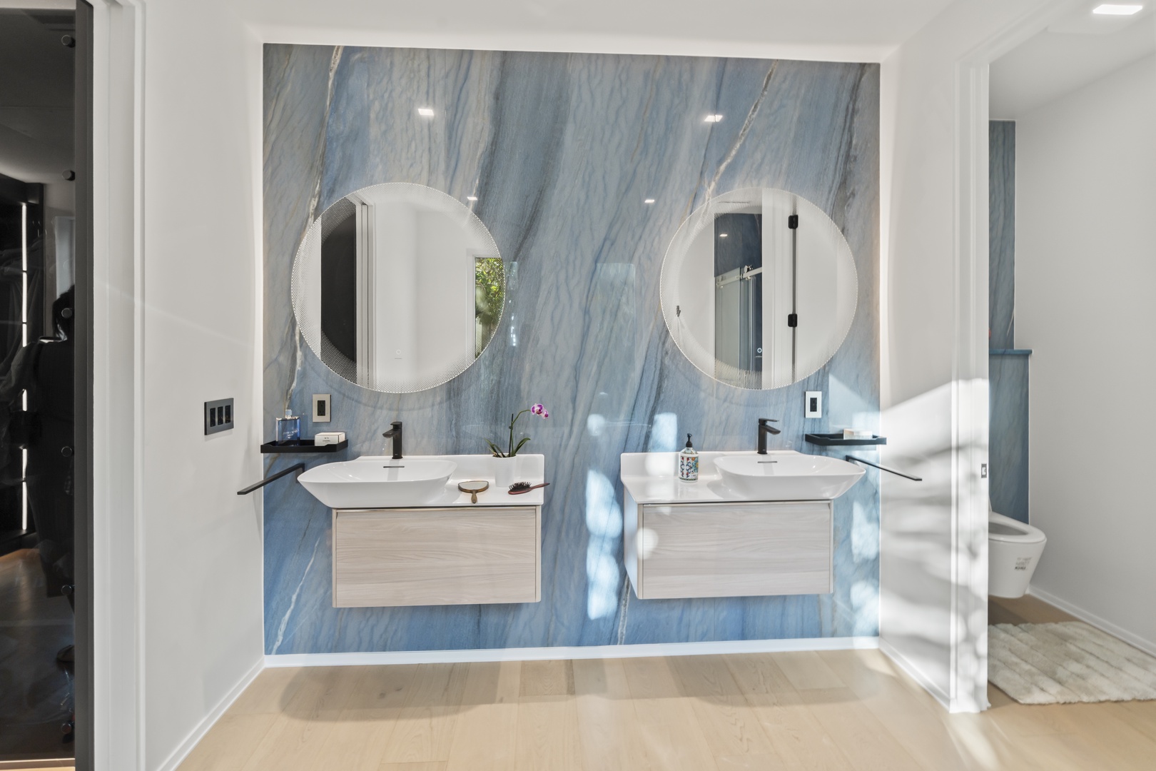 Palace on Pyrula by FVC - Primary Suite