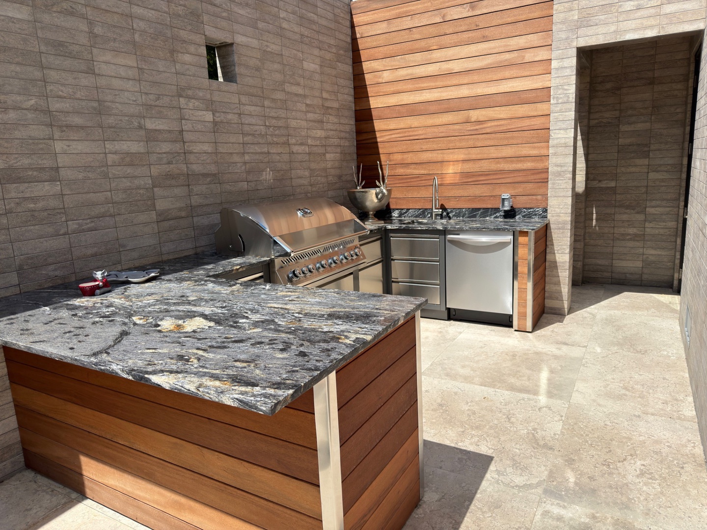 Palace on Pyrula by FVC - Outdoor Kitchen