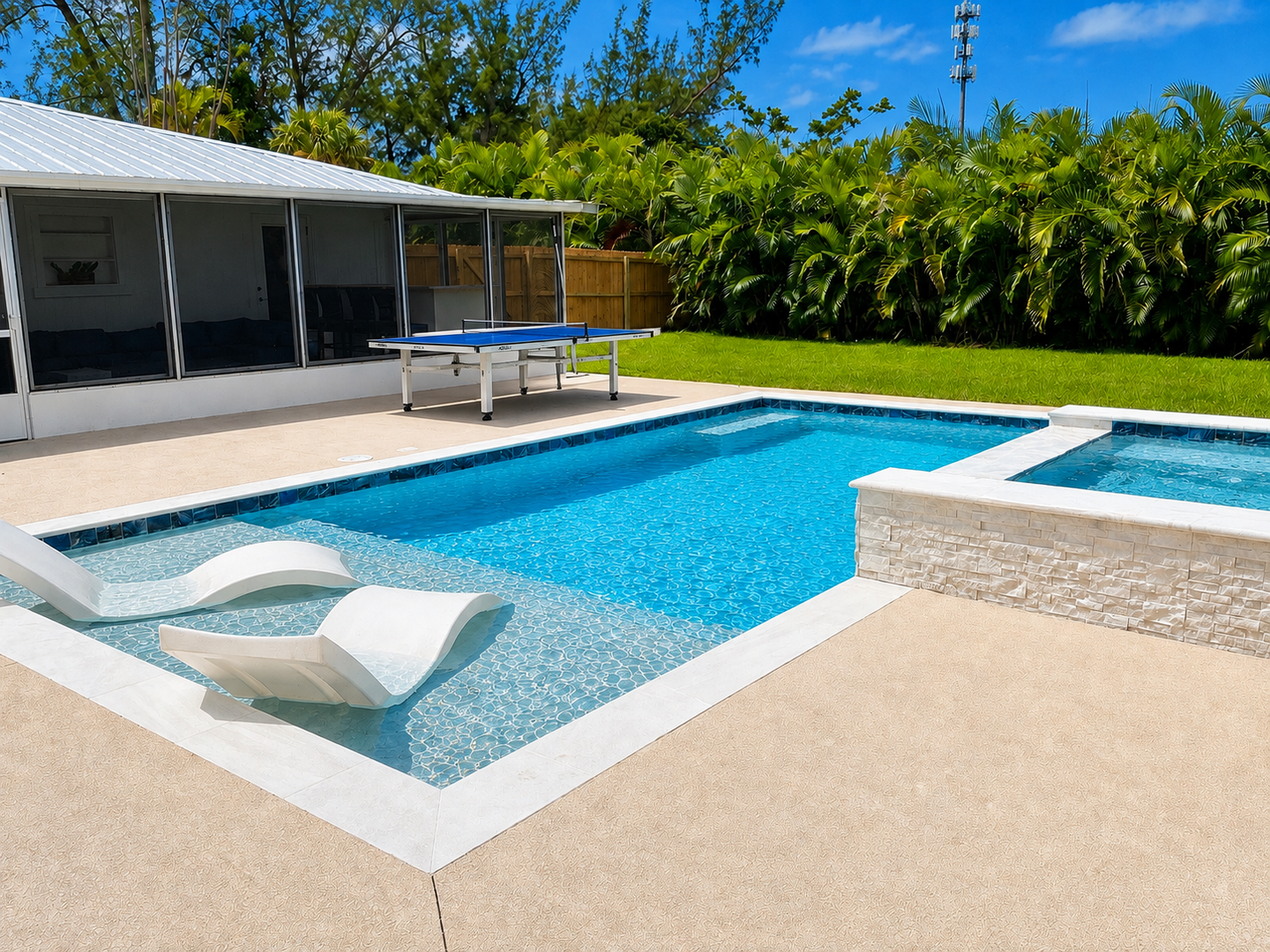 Cortez Hideaway by FVC - Pool and outdoor space