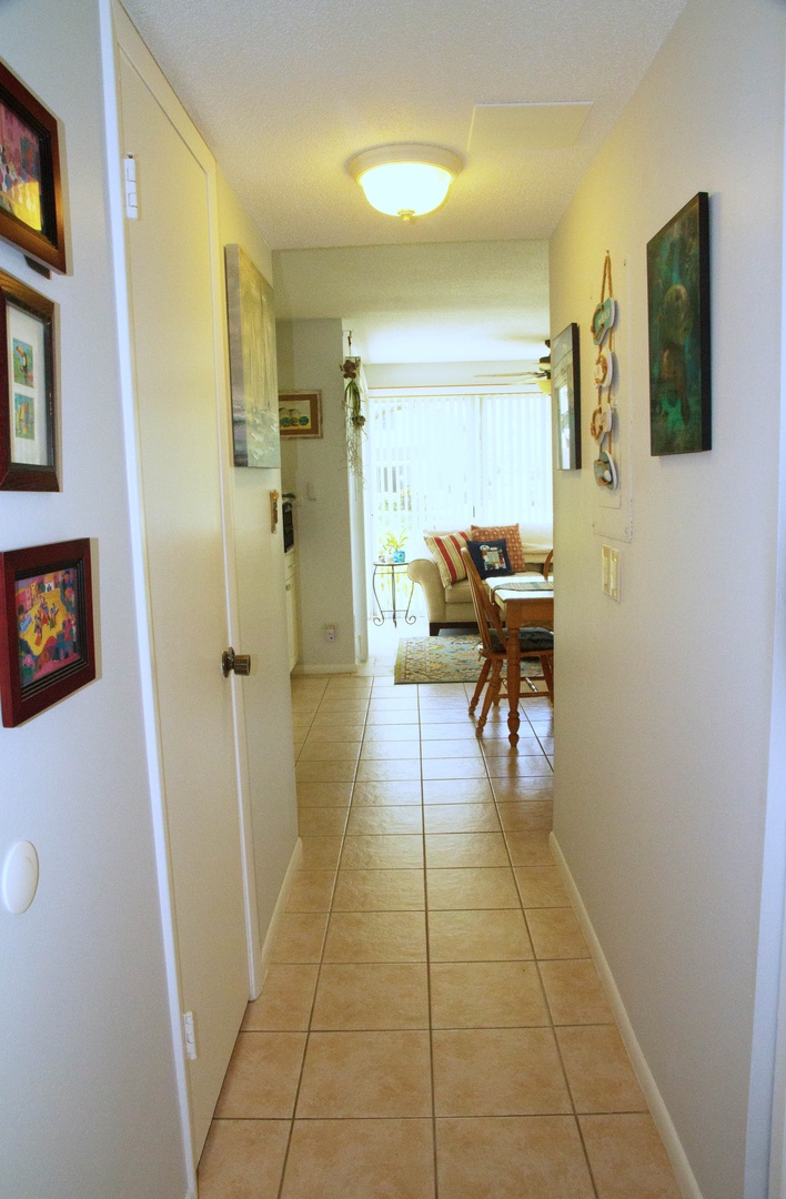 577 Sutton PL by FVC - Hallway