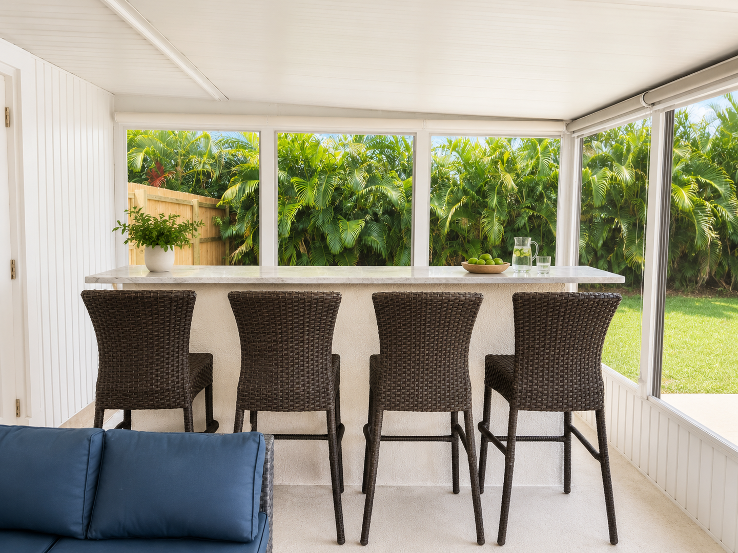Cortez Hideaway by FVC -Screened Patio with bar