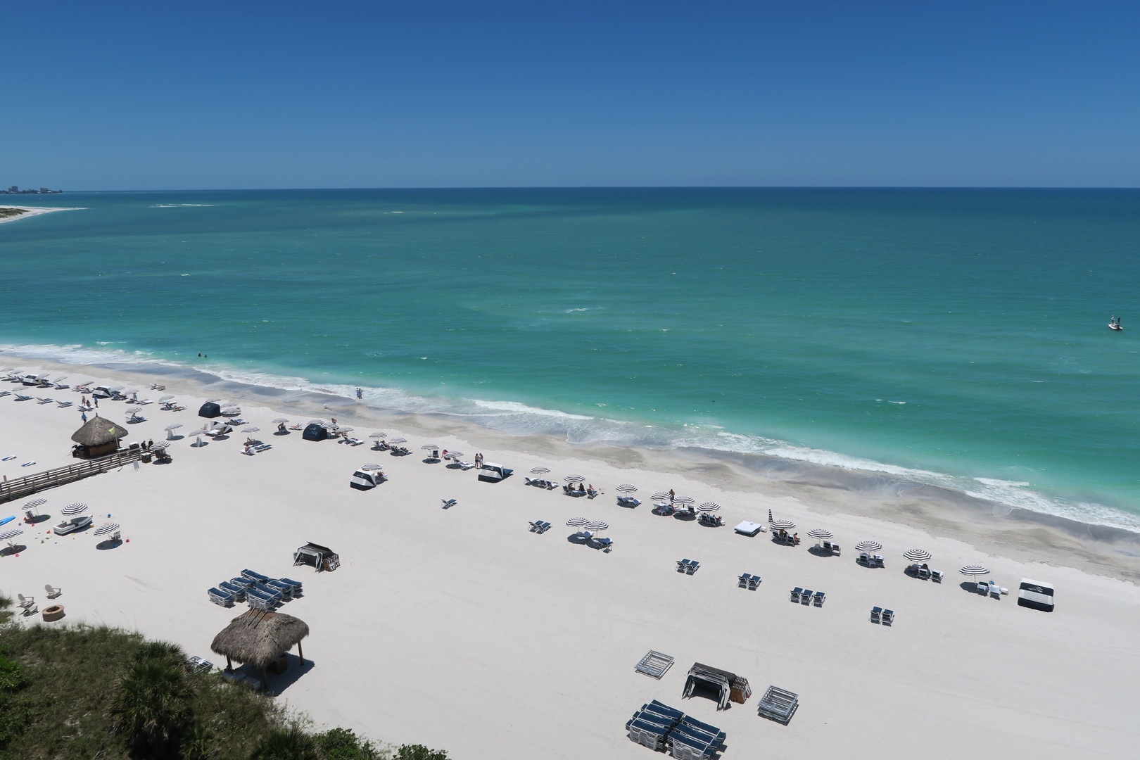Inn on the Beach 3-007 view