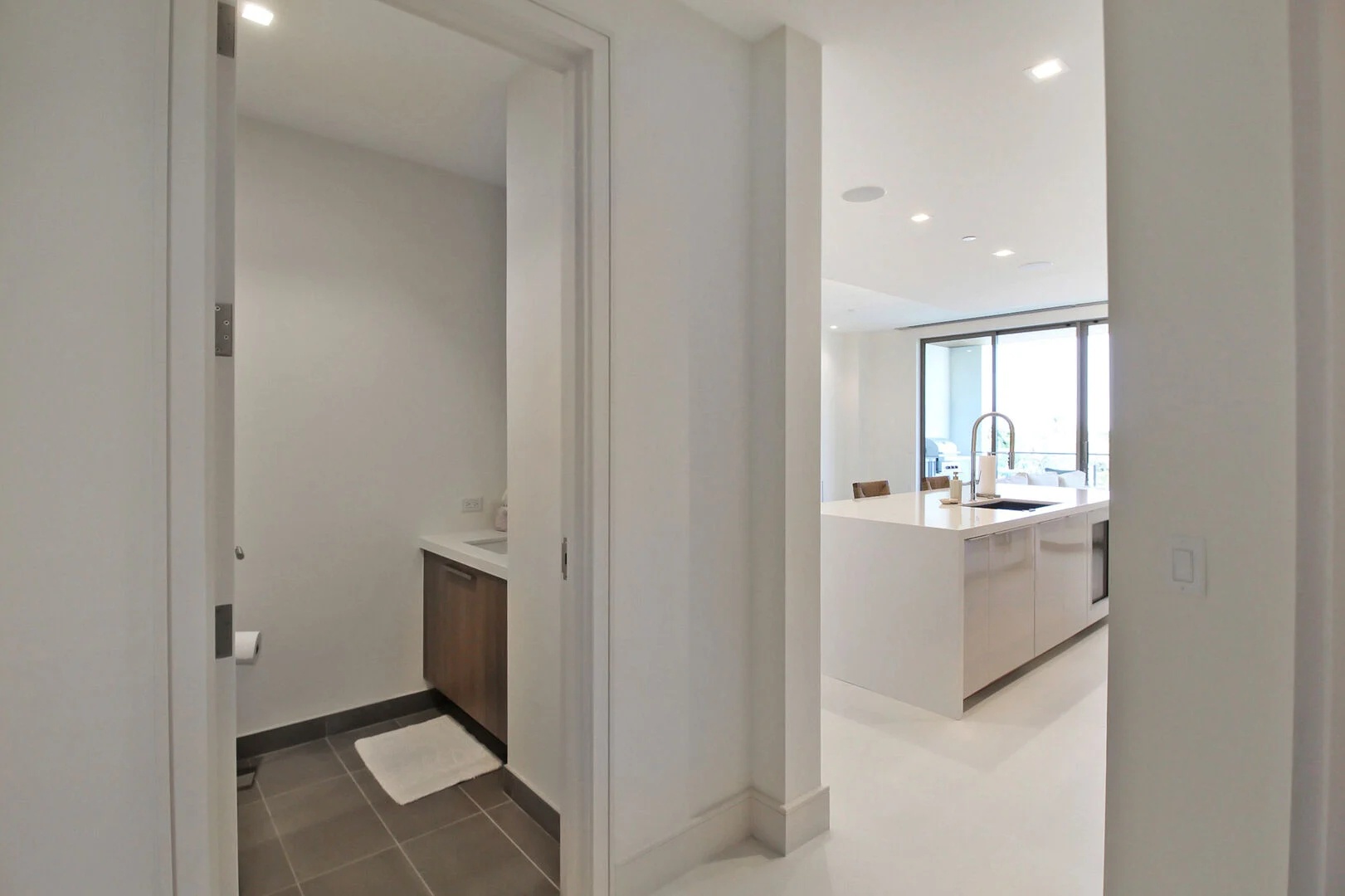 St. Regis Residence 315 by FVC - Guest Bathroom