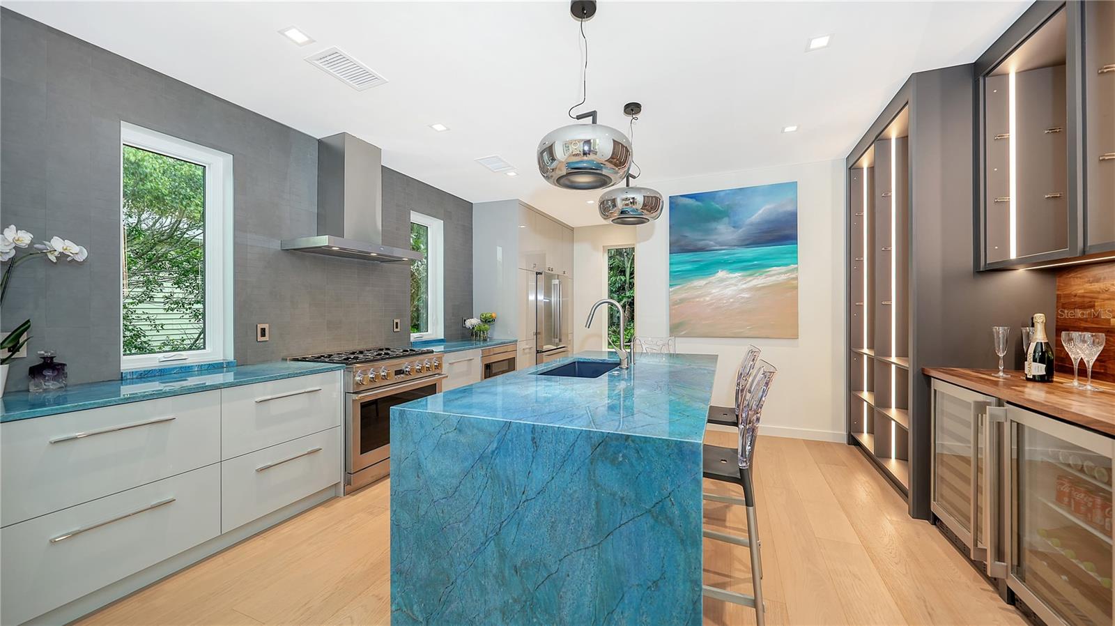Palace on Pyrula by FVC - Kitchen