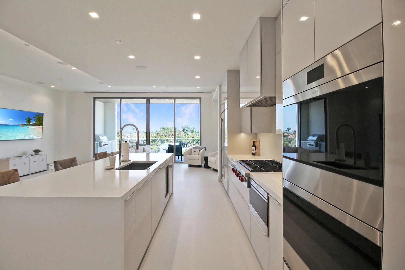 St. Regis Residence 315 by FVC - Kitchen
