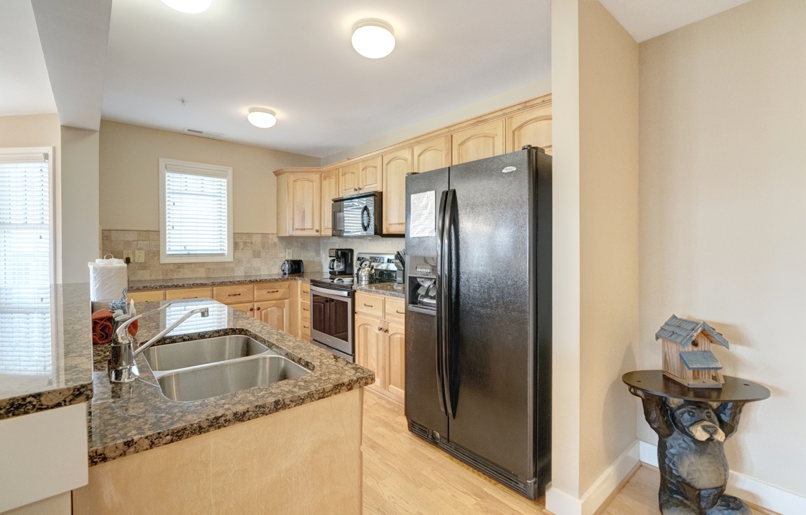 Kitchen--- Granite Counter-tops
