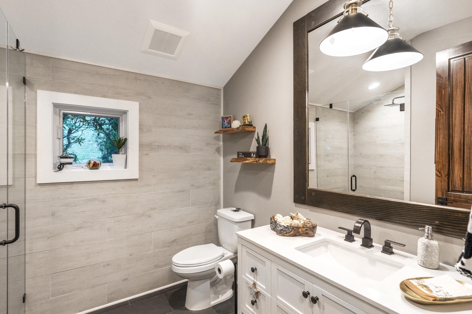 Guest Bathroom---Main Floor