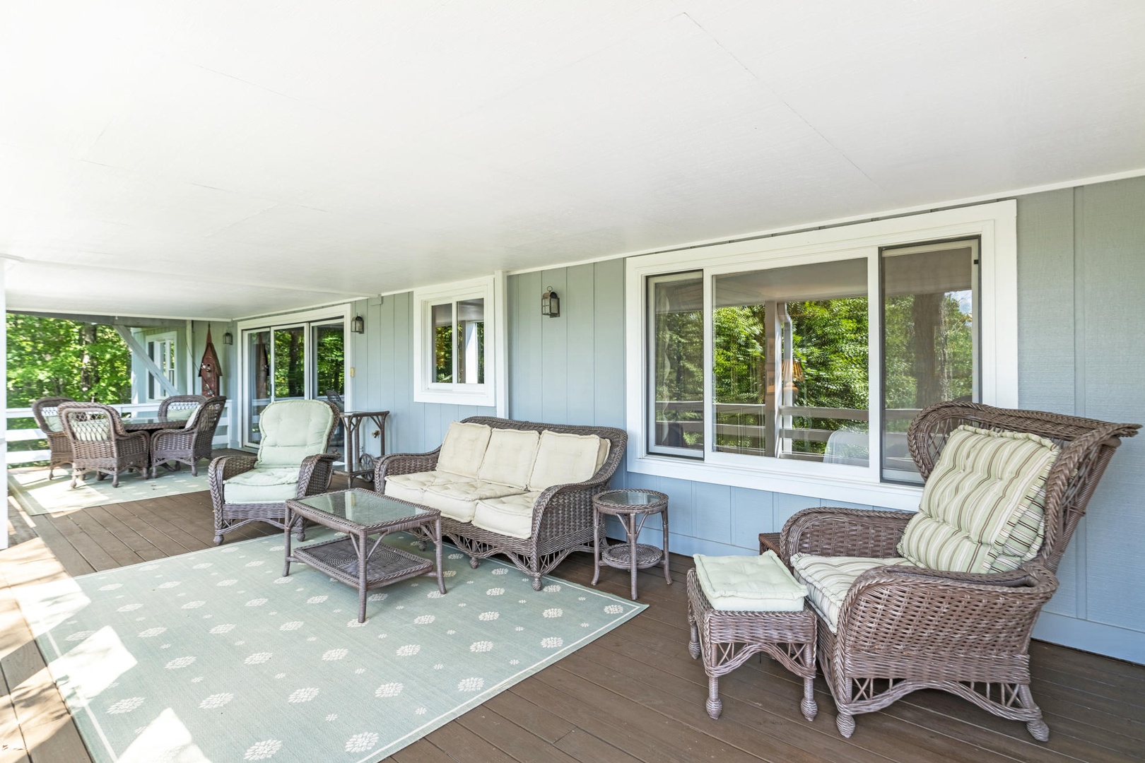 Outdoor Seating, Downstairs