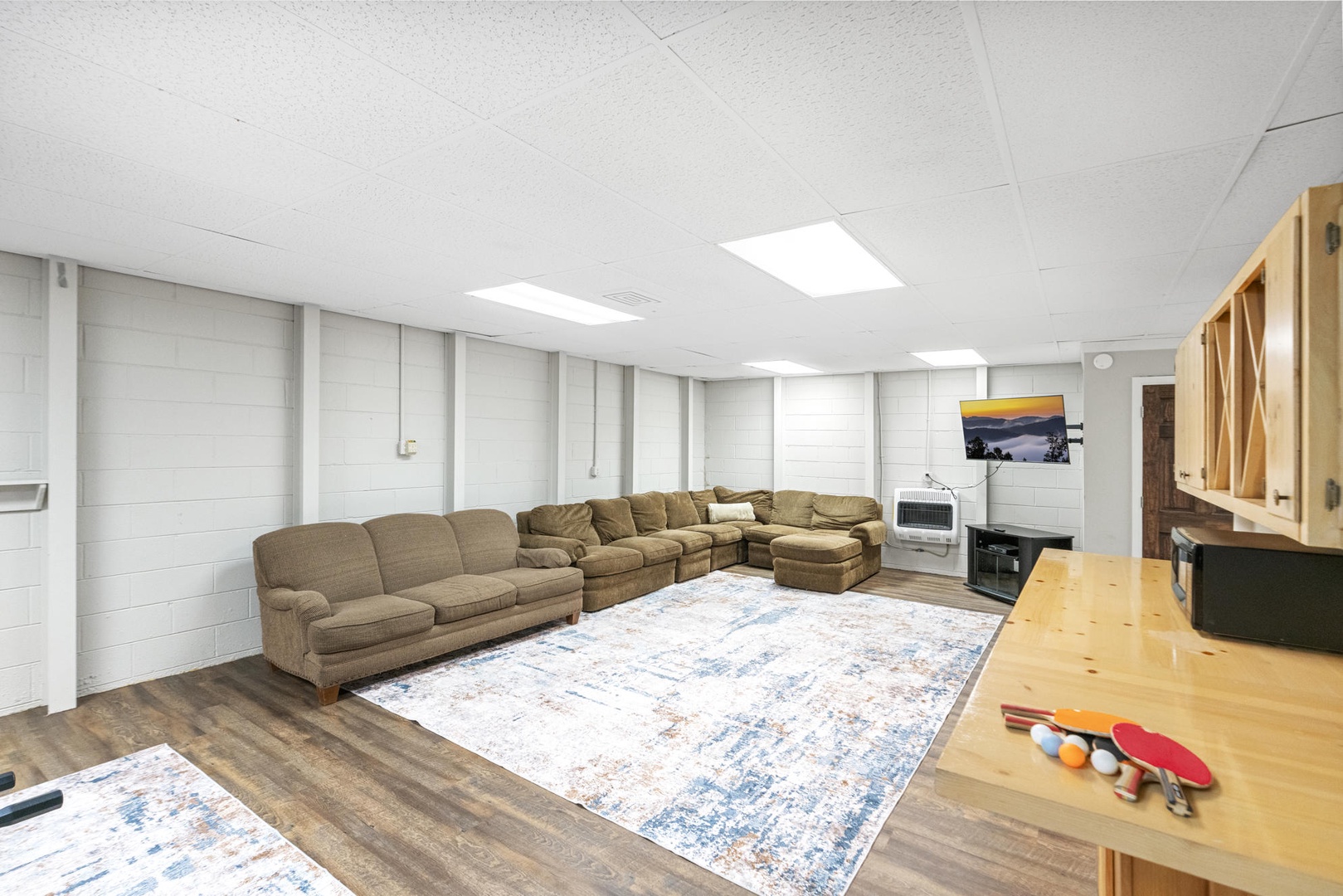 Rec Room---Large Space, TV, Billiard Table, Foosball, Cornhole, Ping Pong