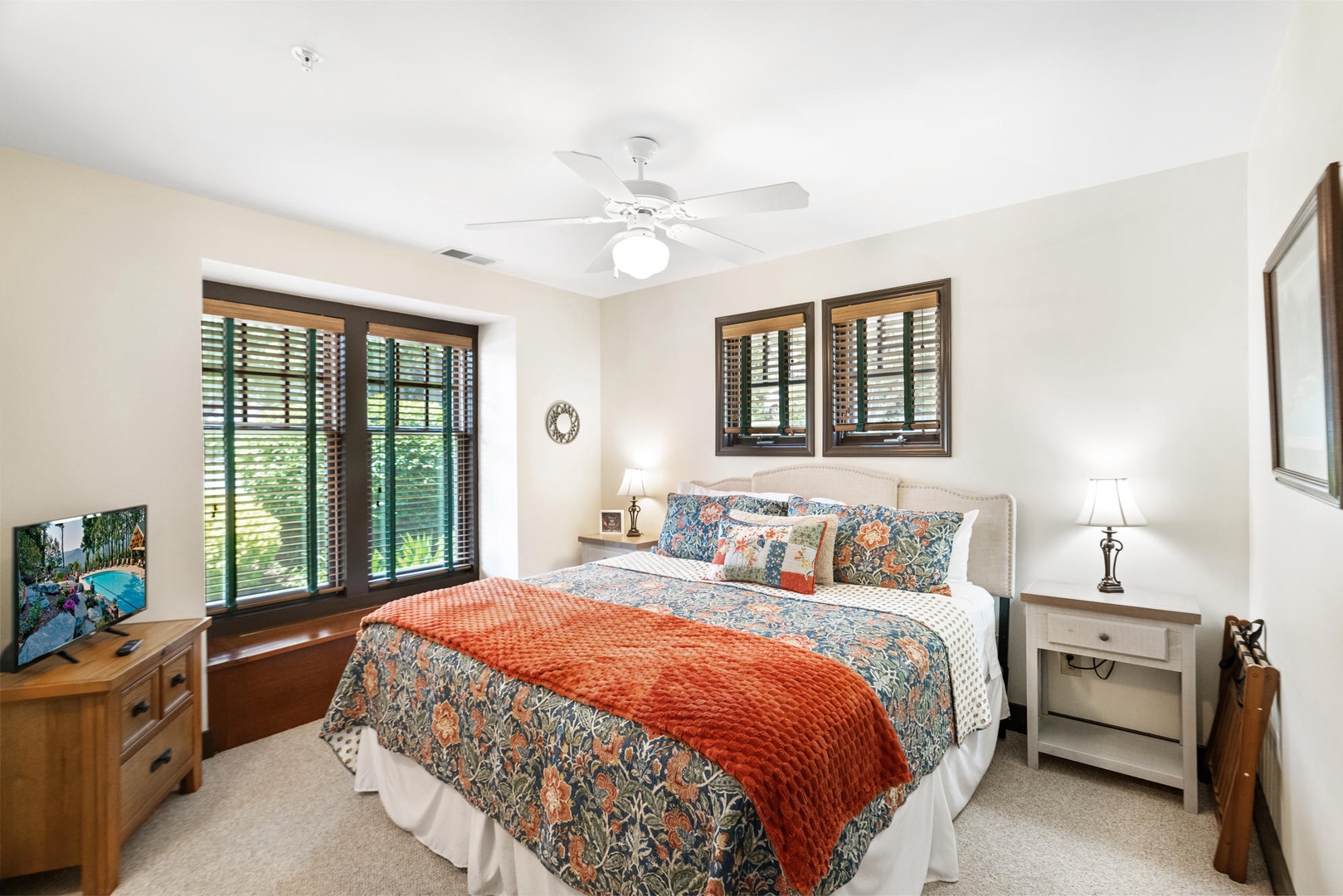 Guest Bedroom---King Size Bed