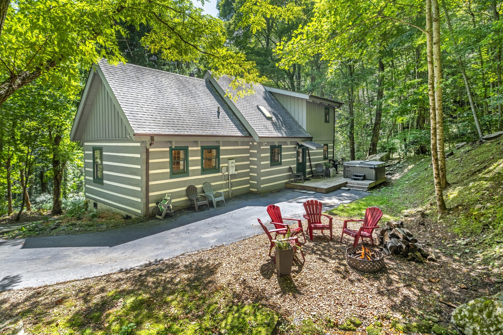 Parking Area, Hot Tub and Fire Pit