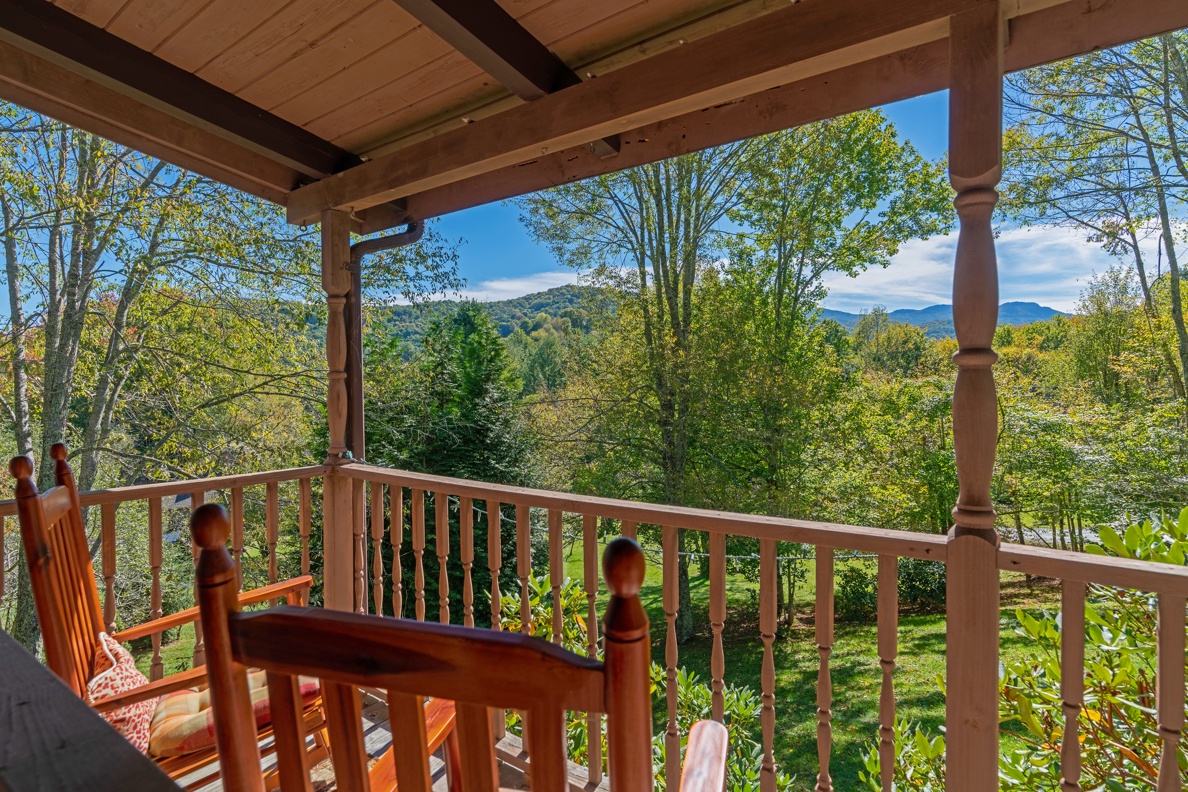 Front Porch---Wooded Mountain View