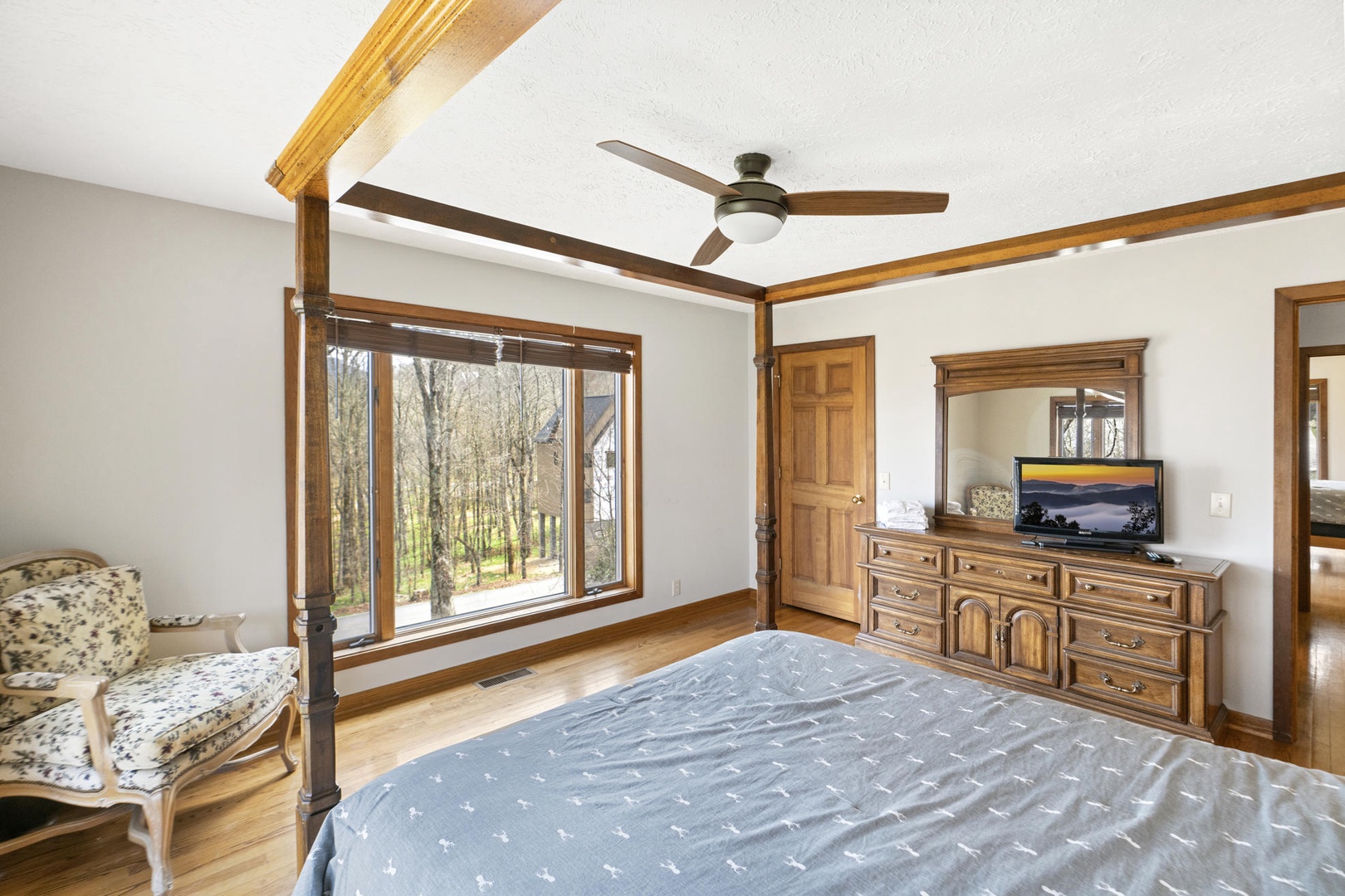 Guest Bedroom---Main Floor, Queen Size Bed, Natural Lighting