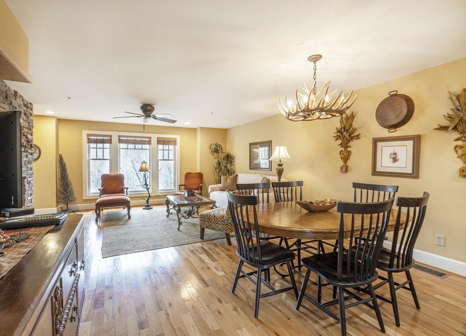 Dining Room--- Open Floor Plan