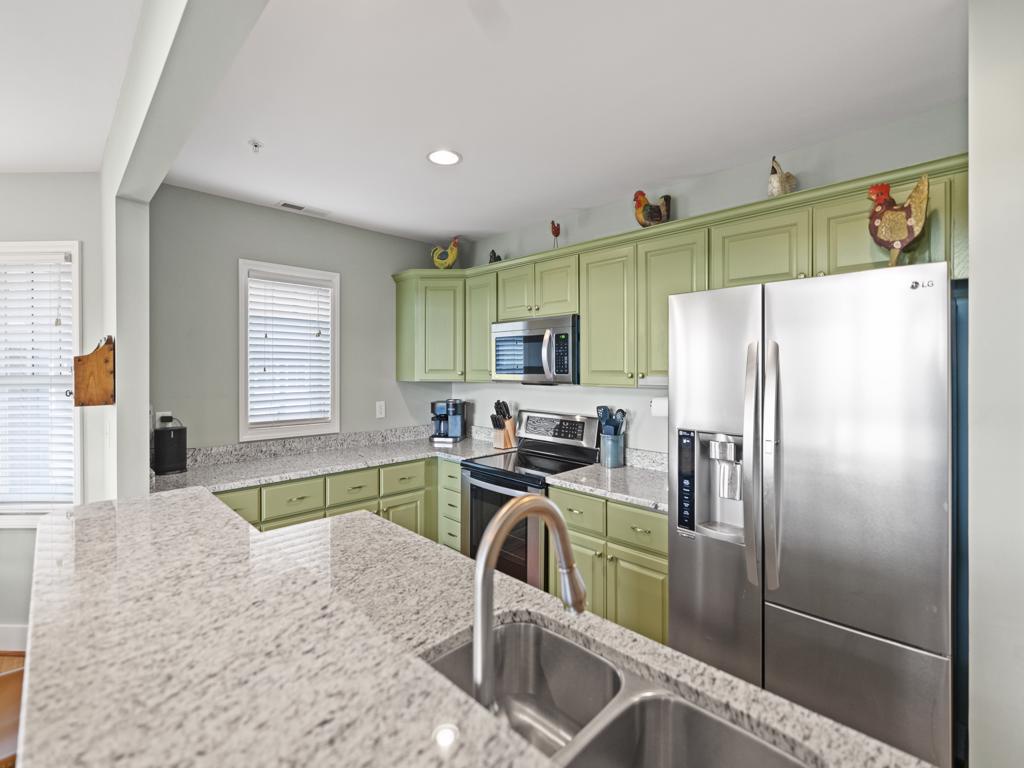 Kitchen---Granite Counter-tops, Stainless Steel