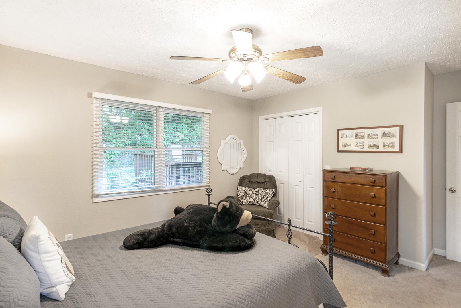 Guest Bedroom---Queen Size Bed, Main Floor