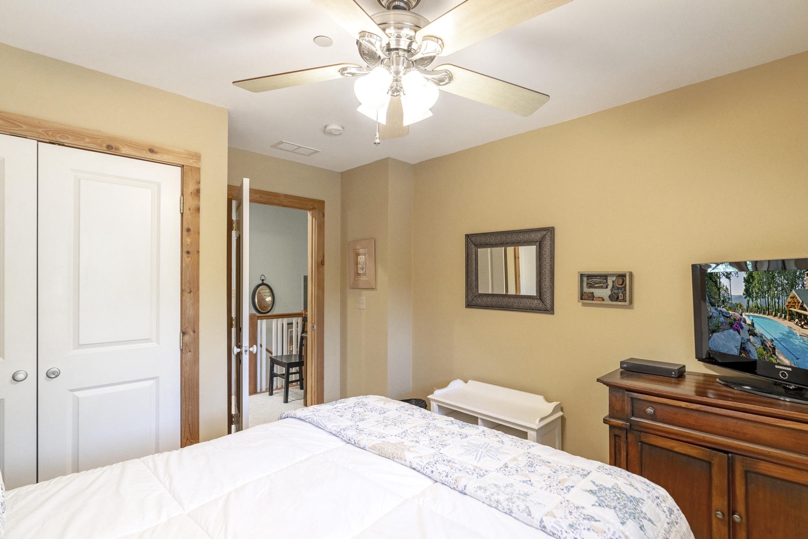 Guest Bedroom---Queen Size Bed, Television, Upstairs