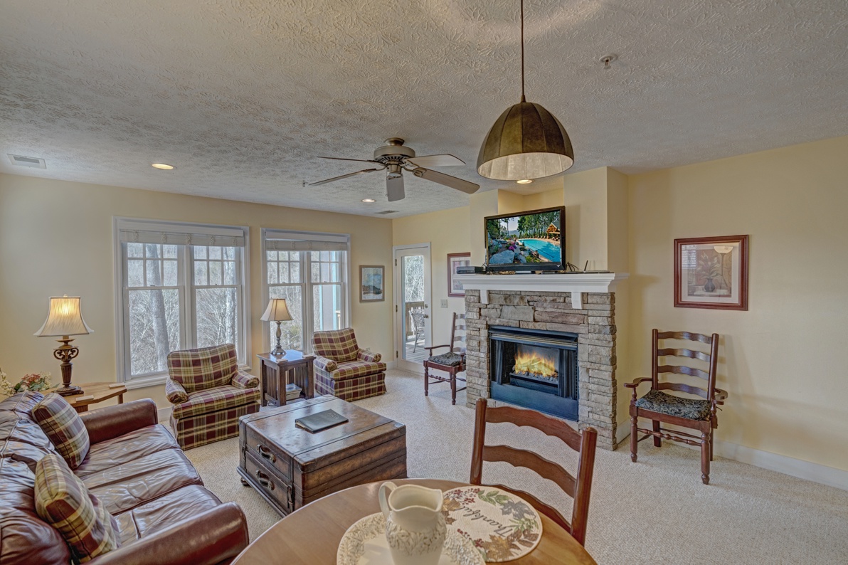 Living Room--- Cozy Fireplace and TV