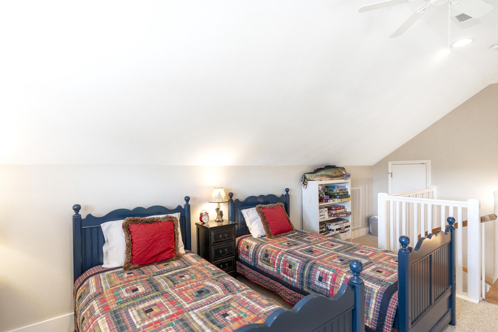 Upstairs Open Loft---Two Twin Size Beds