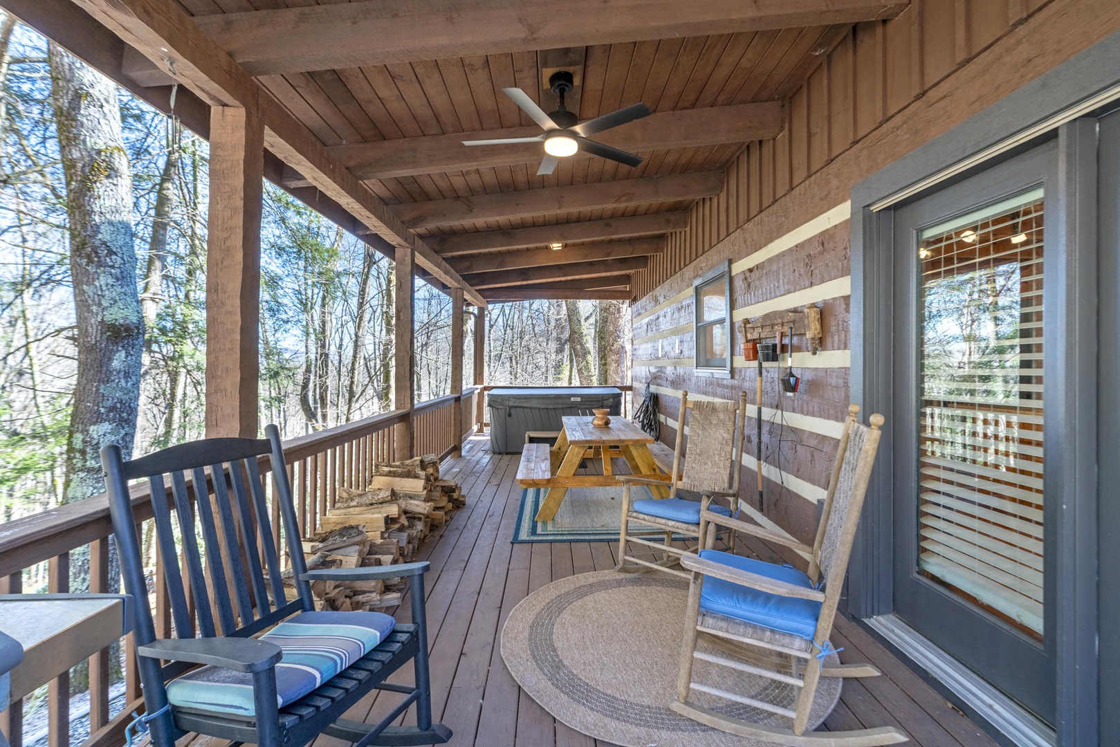 Covered Deck---Outdoor Seating, Hot Tub