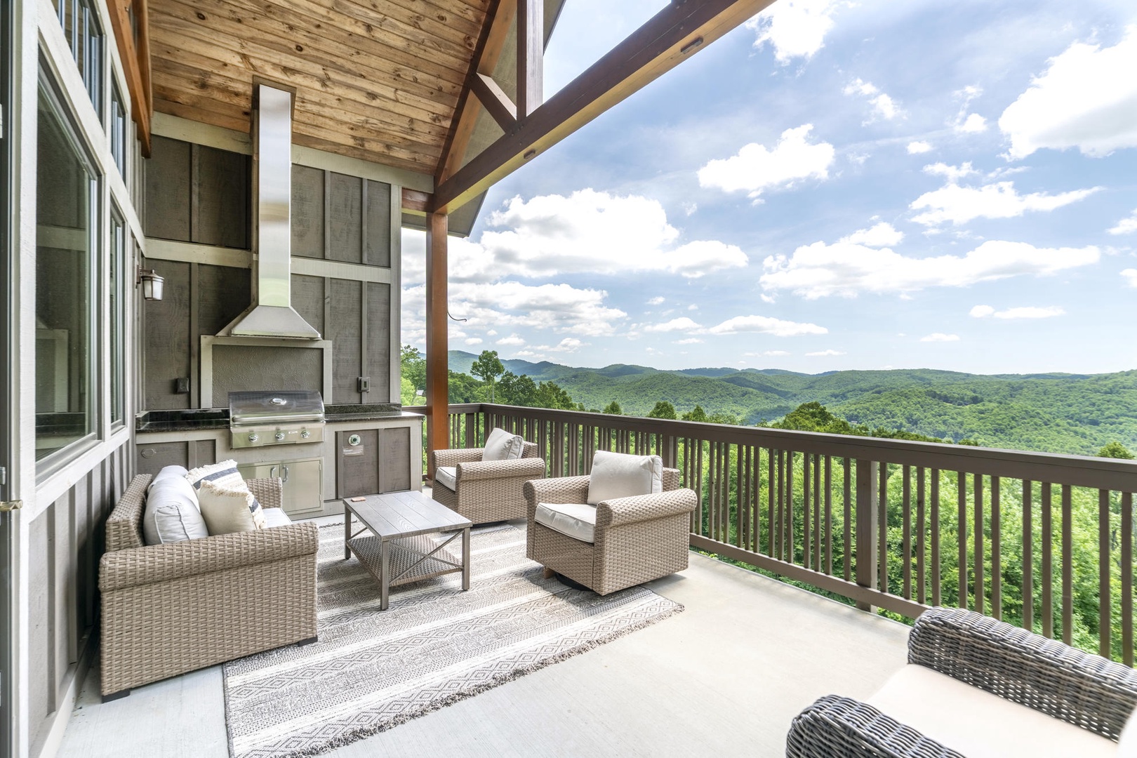 Outdoor Seating, Grill, Mountain View