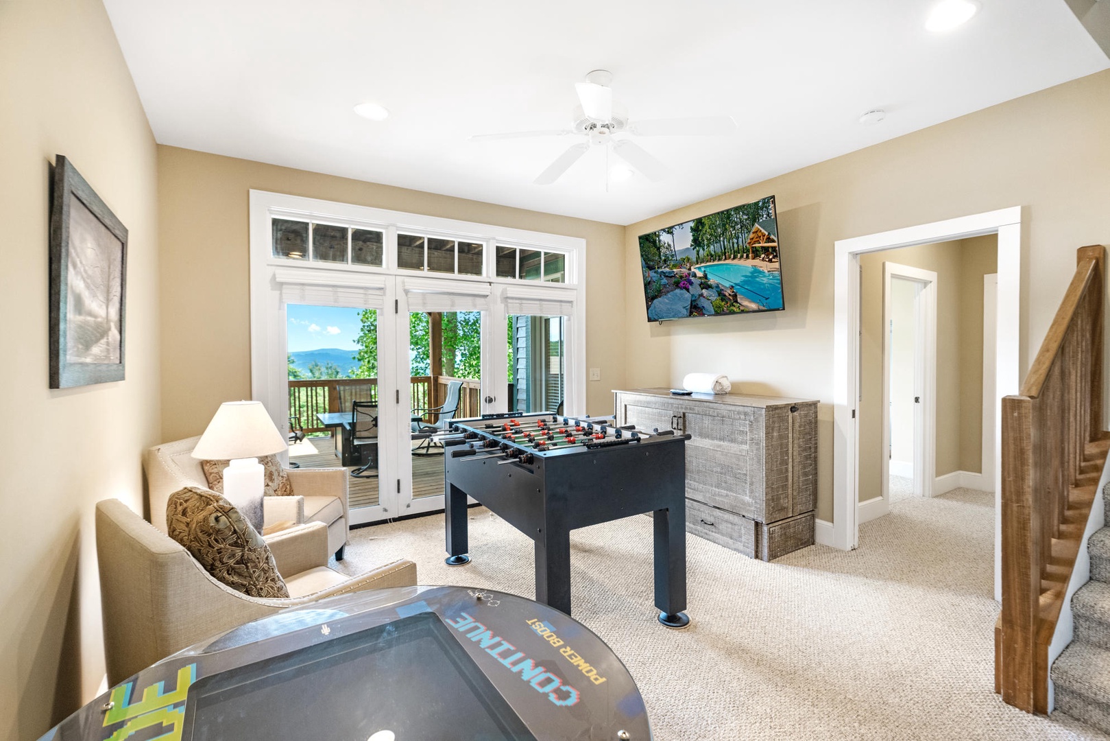 Family Fun---Rec Room, Foosball, TV, Sitting Area, Downstairs