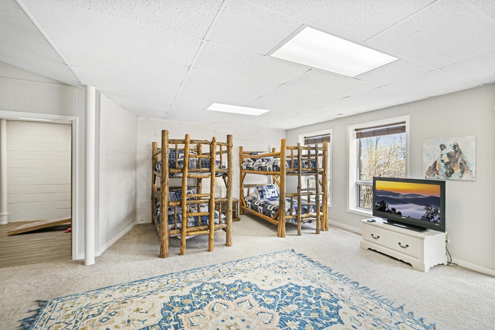 Bunk Room---TV, Large Open Space