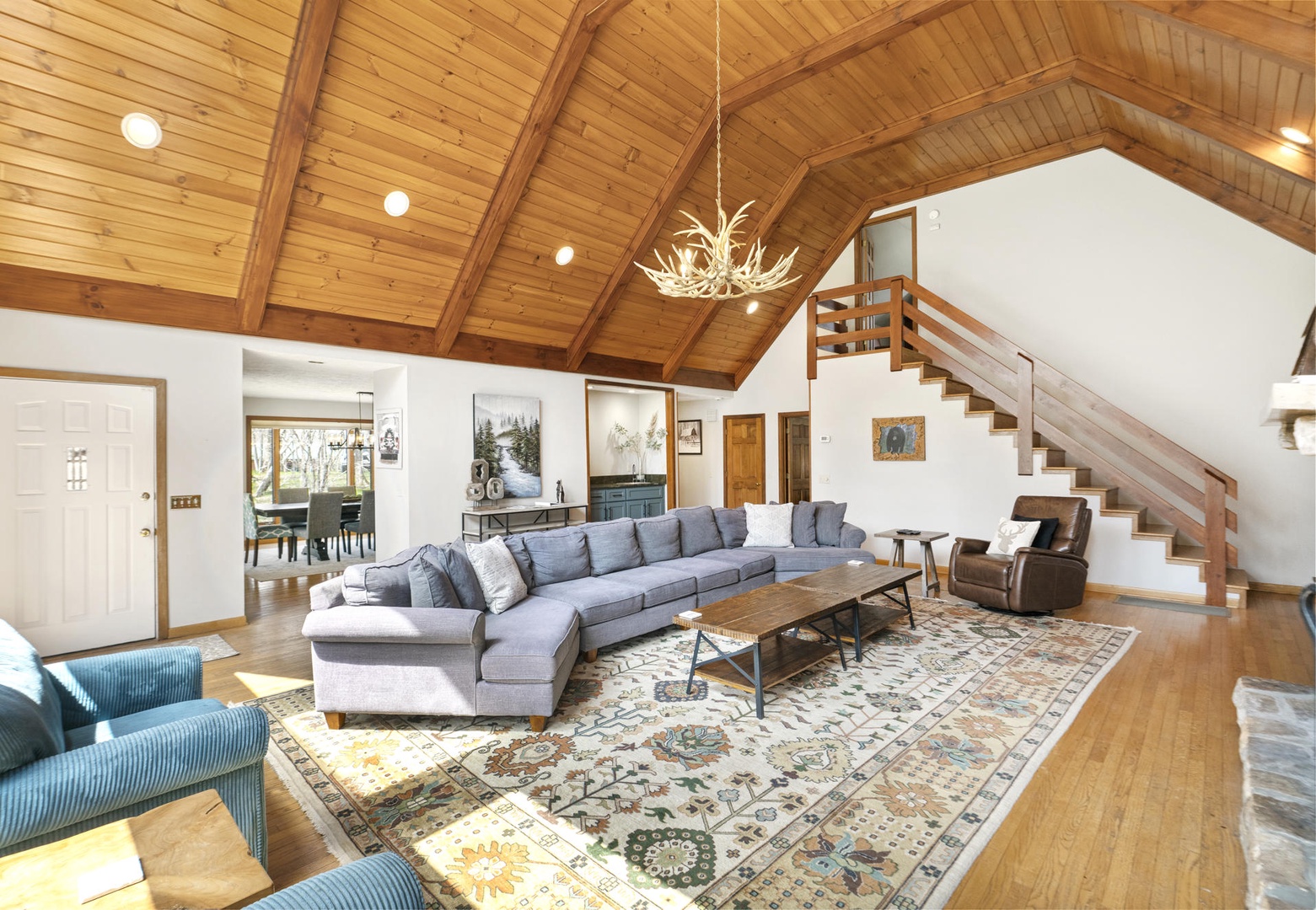 Living Room---Vaulted Ceilings, Ample Seating