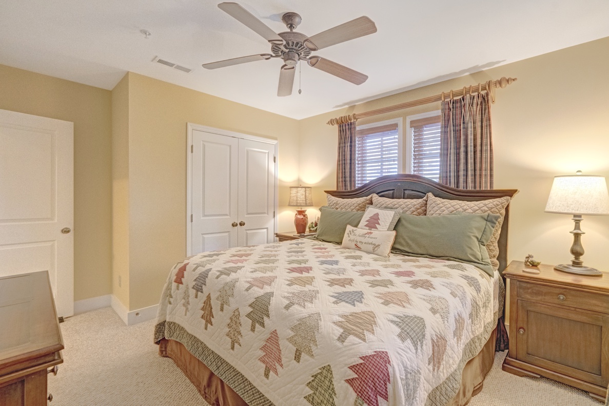 Guest Bedroom---King Size Bed