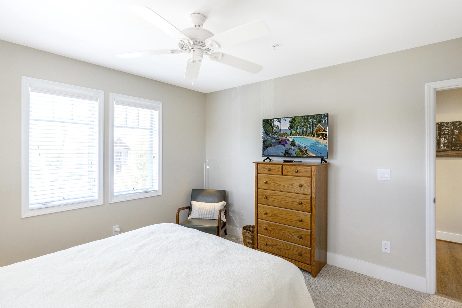 Guest Bedroom---Queen Size Bed, Television