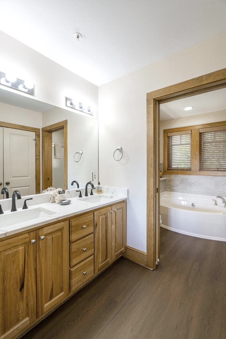 Primary Bathroom---Double Sink, Soaking Tub