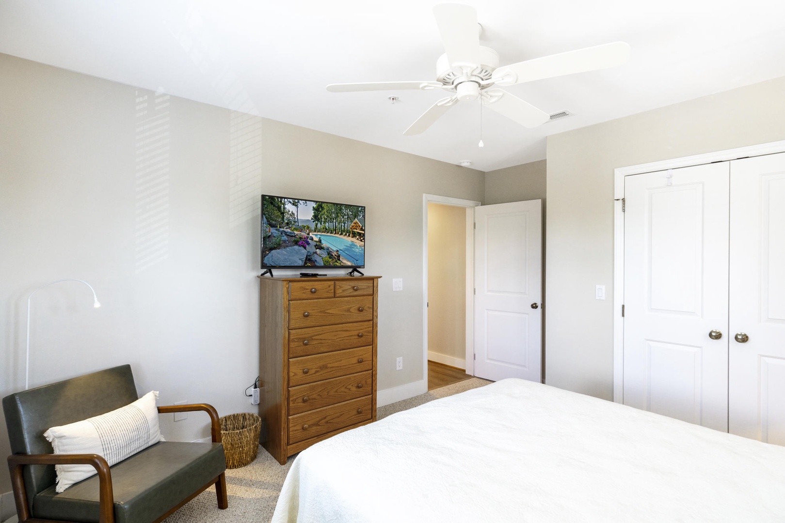 Guest Bedroom---Queen Size Bed, Television