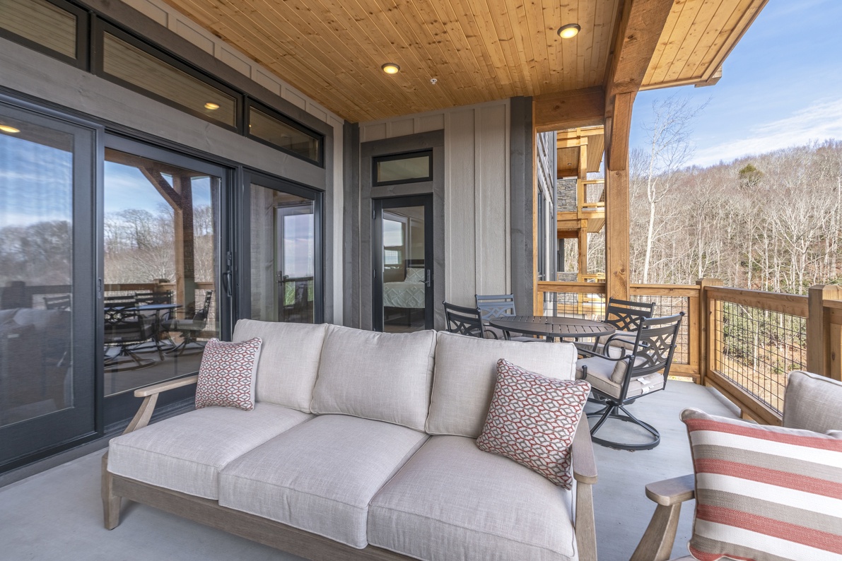 Deck Area--- Outdoor Living Space