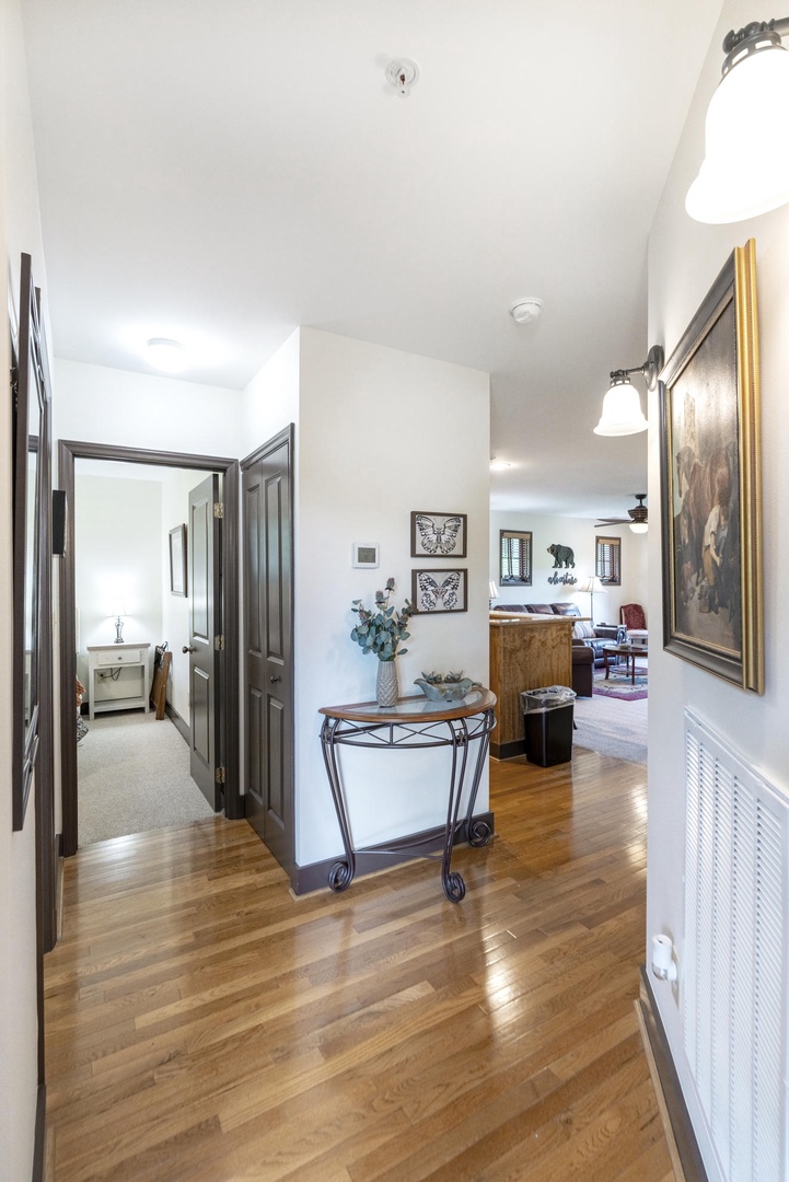 Entry into Condo---One Level Living, No Stairs