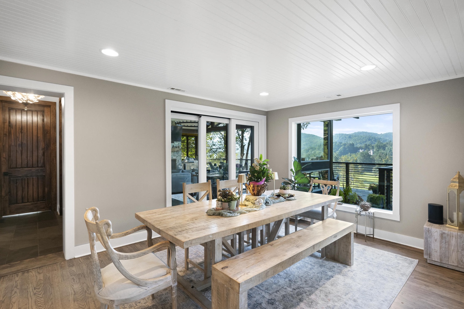 Dining Room---Mountain View, Seating for Eight
