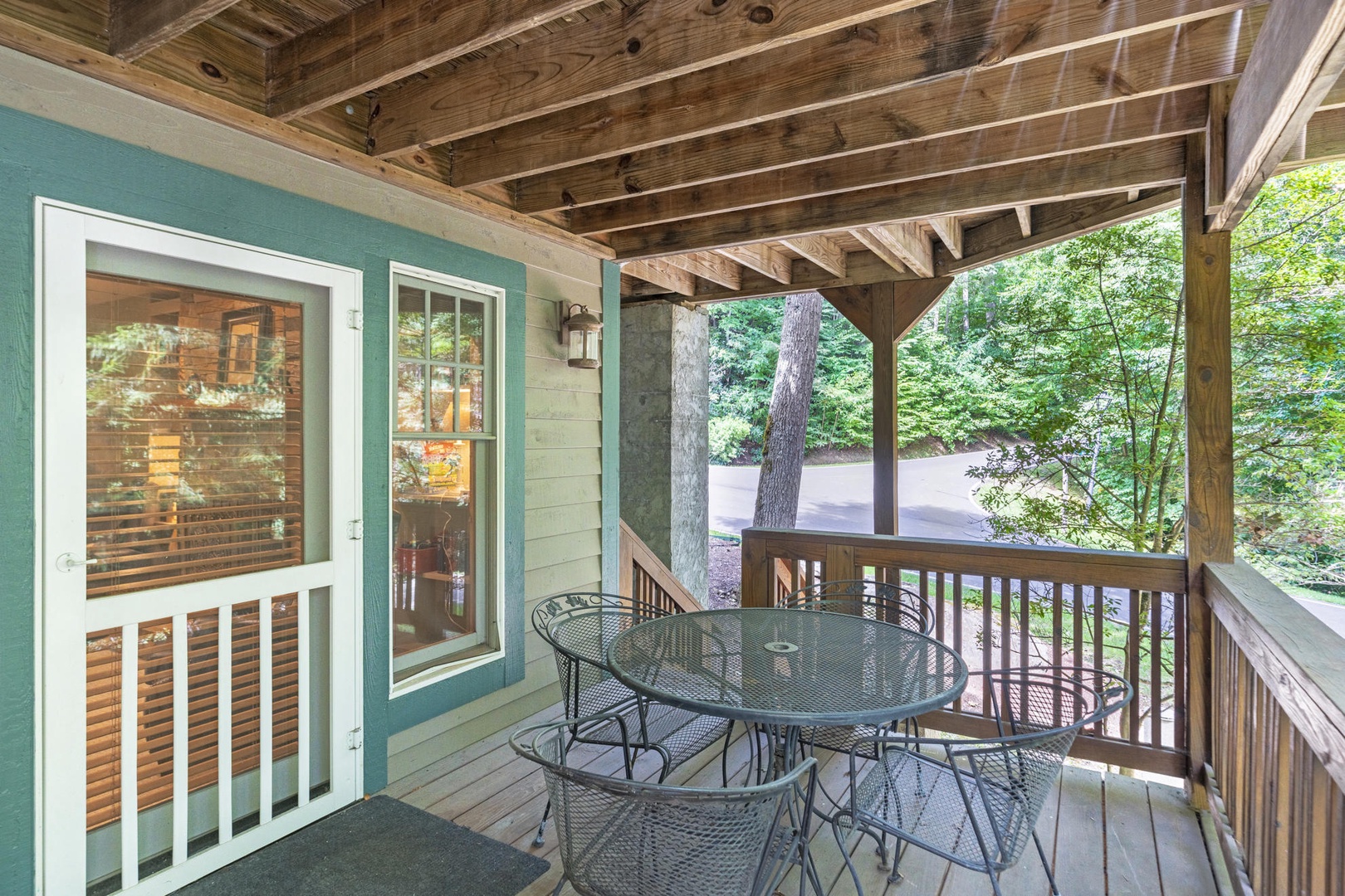Front Entry---Outdoor dining